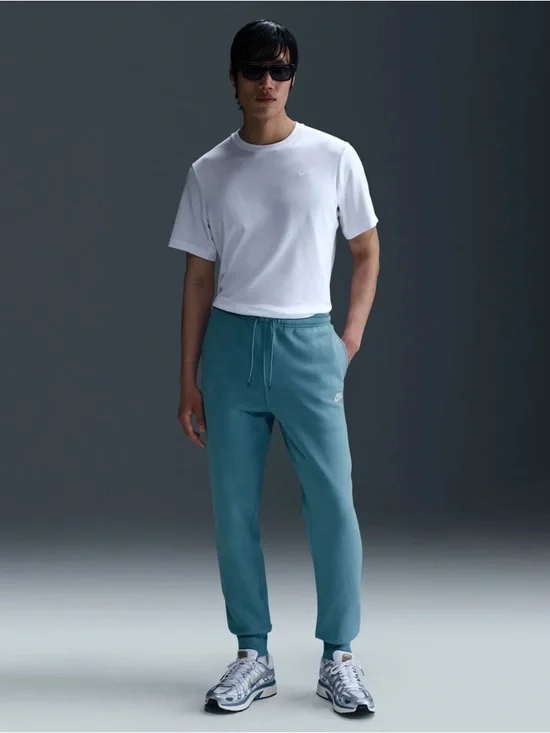 Nike Men’s Light Blue Fleece Sweatpants - Picture 2 of 7